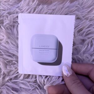 This is a Lanige water bank moisturizer it is really hydrating I love it